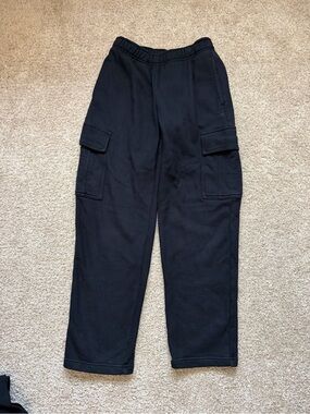 Aritzia TNA Black Cargo Sweatpants Mega Fit